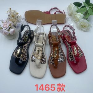 Low slippers