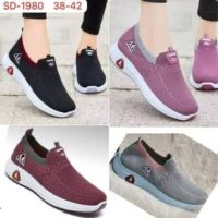 Ladies sneakers