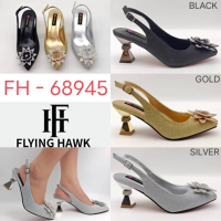 Heel shoes