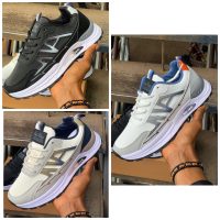 CASUAL SNEAKERS