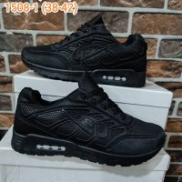 BLACK SNEAKERS