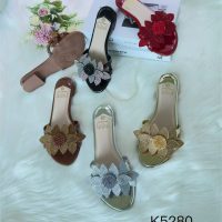 MALKIA FLOWER SLIPPERS