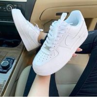 White nike airforce
